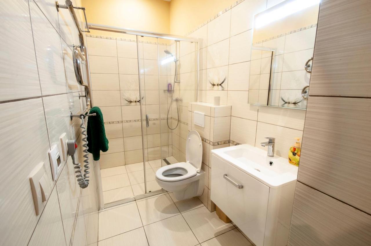 Wonderful Flat On City Center Ужгород Экстерьер фото